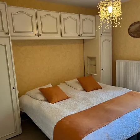 Logis L'adourable Hotel