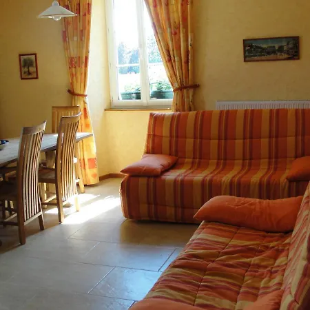 Logis L'adourable Hotel