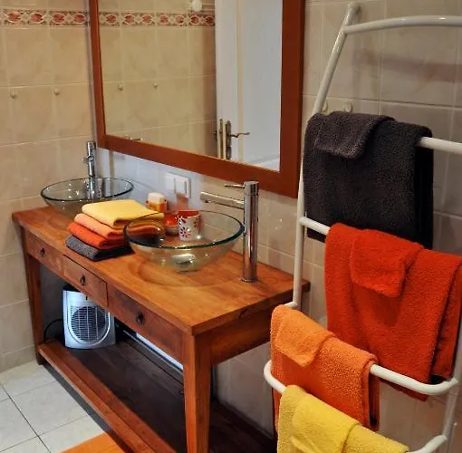 Logis L'adourable Hotel 3*