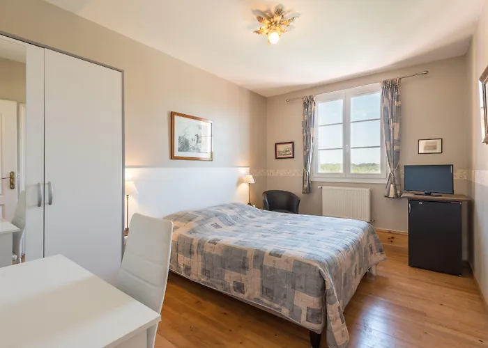 Logis L'adourable 3*