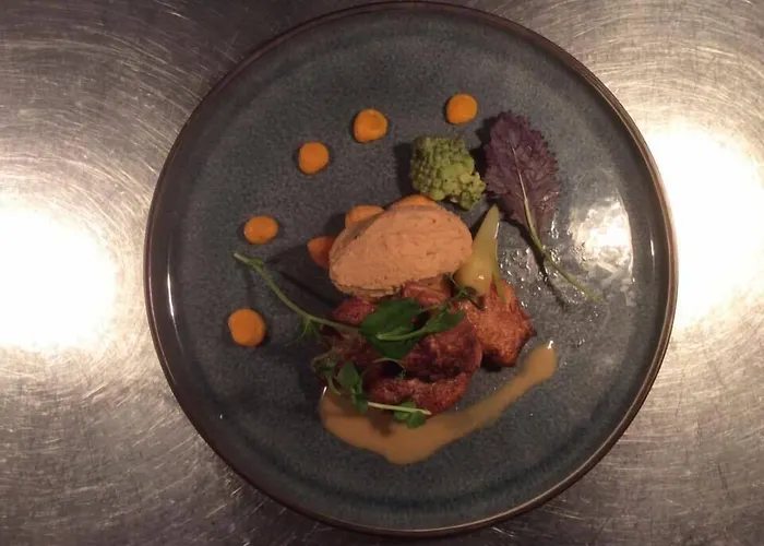 Hotel Logis L'adourable 3*