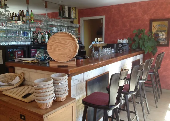 Hotel Logis L'adourable 3*