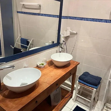 Hotel Logis L'adourable 3*