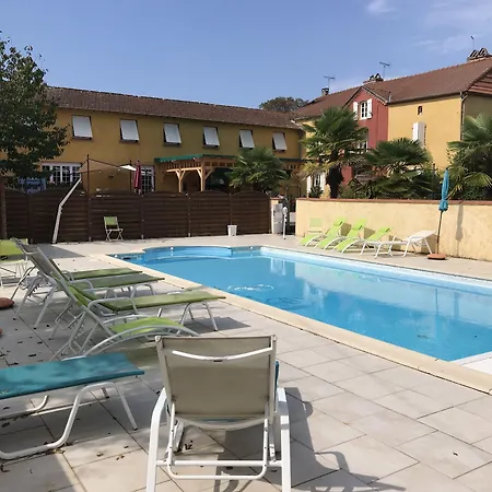 Logis L'adourable 3*