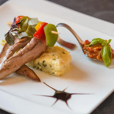 Logis L'adourable מלון Soublecause