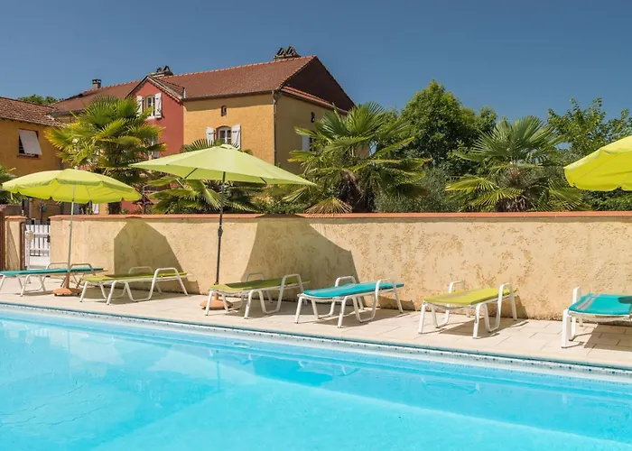 Logis L'adourable 3*