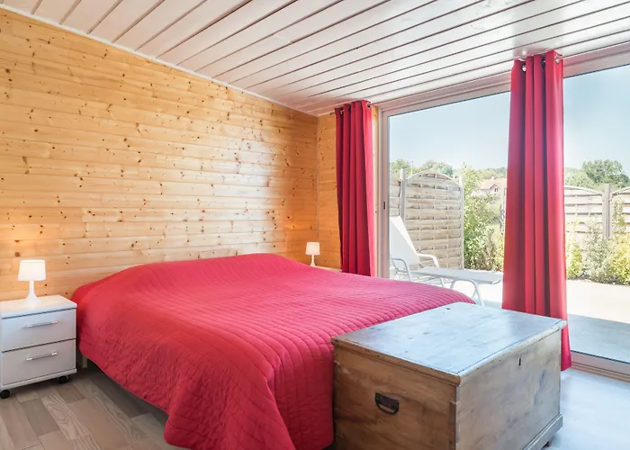 فندق Logis L'adourable 3*